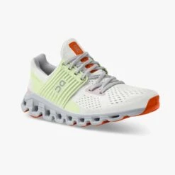 'On Running' Women's Cloudswift - Ice / Oasis -Shoes Specialty Store 41.98921 cloudswift fw22 ice oasis w g6 1024x1024@2x