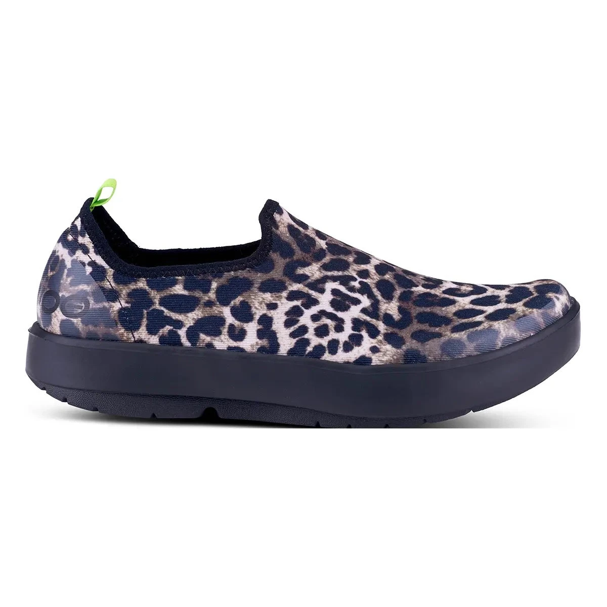 'OOFOS' Women's OOmg EeZee Low Shoe - Cheetah 3 'OOFOS' Women's OOmg EeZee Low Shoe - Cheetah