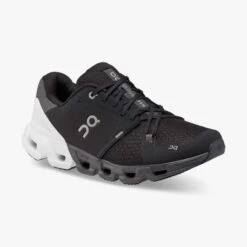 'On Running' Men's Cloudflyer 4 - Black / White (Wide) -Shoes Specialty Store 71.98677 cloudflyer 4 fw22 black white m g6 d5e590f3 4889 4922 8bb8 560e20fa5f0d 1024x1024@2x